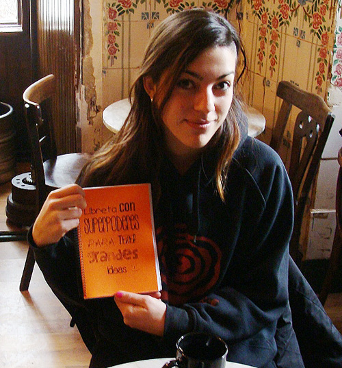 Vanessa Galindo, educadora del curso sobre crianza positiva. Foto: L. Fraile.