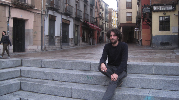 Yago Ferreiro, en el Barrio Húmedo de León. Foto: E. Otero.