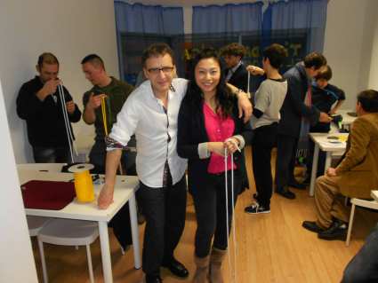 Juan Mayoral y Huang Zheng, en la academia de magia. Fotografía de Sergio Jorge