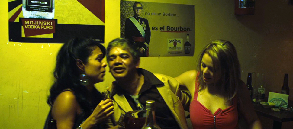 Ojo al cartel: "No es un borbón, es un bourbon". (Ver nota abajo)