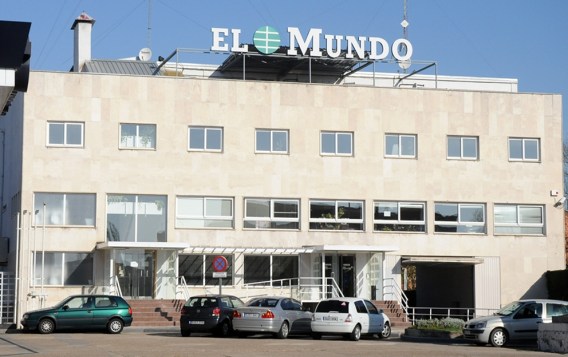 Fachada de la sede de El Mundo en Valladolid. Fotos: Carlos Arranz.
