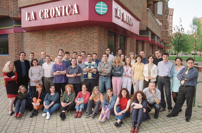 Foto de familia de plantilla en 2001.