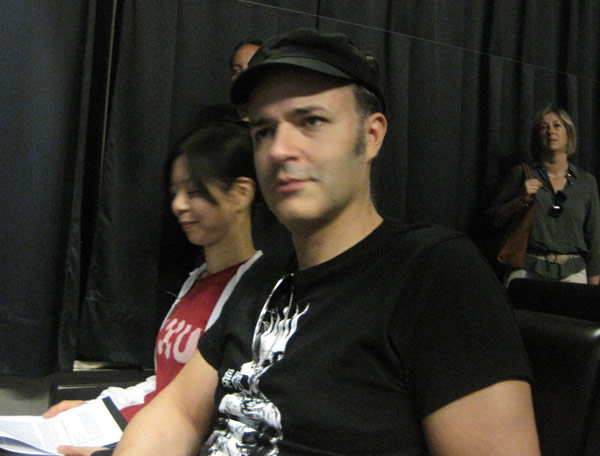 Los artistas Kaoru Katayama y Enrique Marty, durante la presentación.