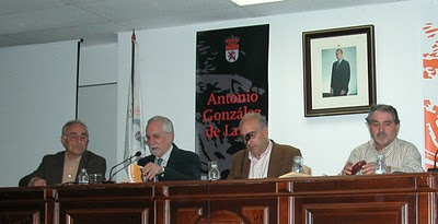 Fierro, Mateo Díez, Agustín Delgado y José Antonio Llamas en una foto de archivo, durante un acto en la Universidad de León.