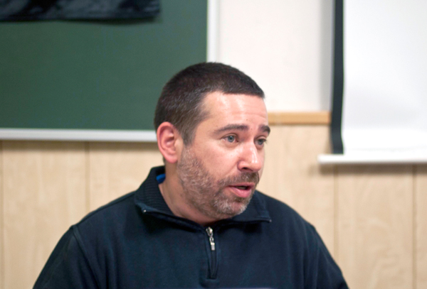 Javier Couso en el 'Noviembre Cultural Libertario'. Foto: Laura Cruz.