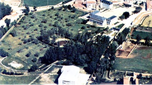 Vista general aérea histórica.