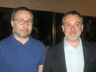 El director del Museo de León, Luis Grau Lobo, y el director del Musac, Manuel Olveira. © Fotografía: Eloísa Otero.