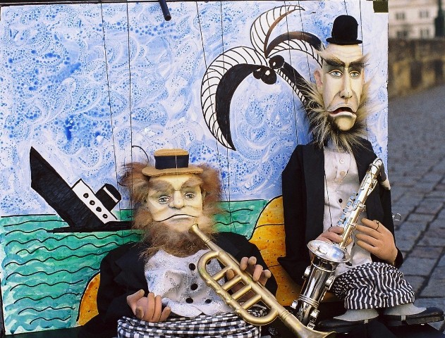 “Swinging Marionettes”. Pavel Vangeli.