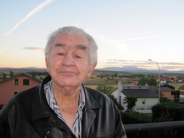 Antonio Gamoneda, en una imagen tomada en junio de 2014, en Astorga. © Fotografía: Eloísa Otero.