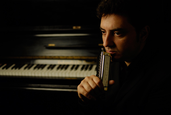 Antonio Serrano. Imagen tomada de su página web.