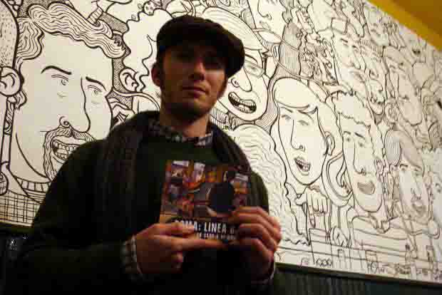 Jorge Méndez (Jorge Peligro) frente a su mural realizado en El Penicilino (Valladolid). Foto: L. Fraile.