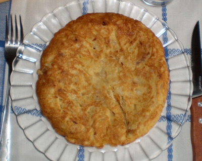 En su plato de Duralex, como tiene que ser.