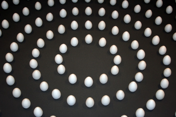 Exposición "Los otros a tu lado", creada por alumnos de la Escuela Municipal de Cerámica de Aranda de Duero (Burgos). © Fotografía: Juan A. Berzal.