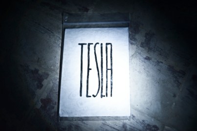 El programa de mano, en la bolsa.