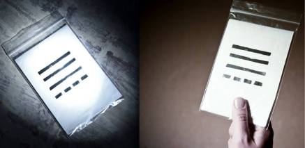 El programa de mano, en la bolsa.