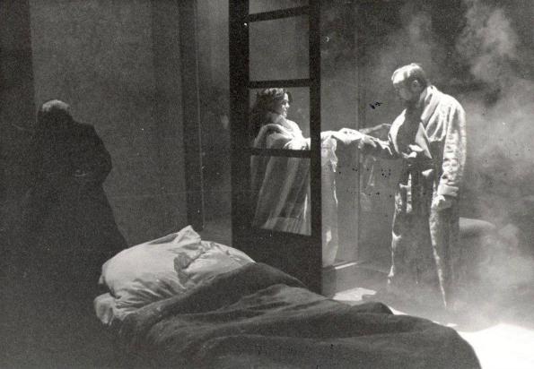 Imagen de la representación de la obra, en 1996, por Teatro Conde Gatón.