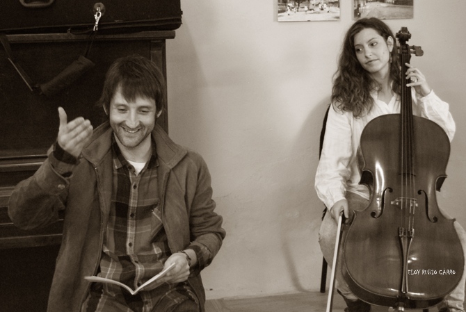 Jorge Pascual y Mónica Jorquera durante la presentación de la plaquette "Morir de Viento".