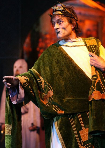 Javier Semprún en un momento de "Pasión". © Fotografía: Luis Laforga.