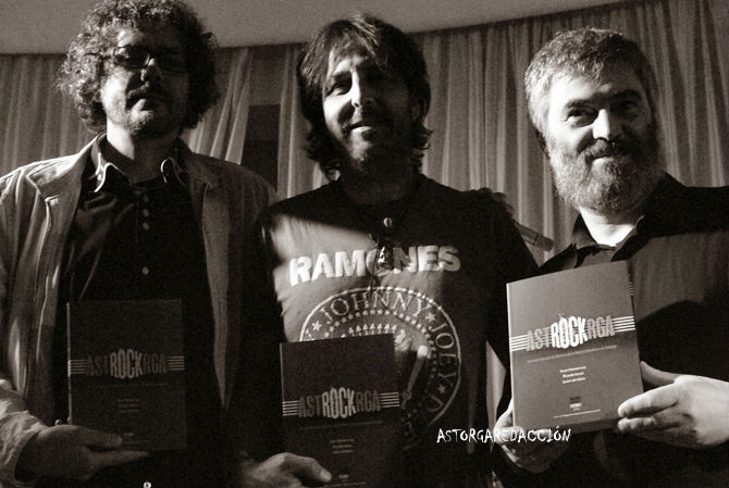 El concejal de Música, César Núñez con Javier del Otero (Jalisko) y Jesús Palmero. © Fotografía: astorgaredaccion.com