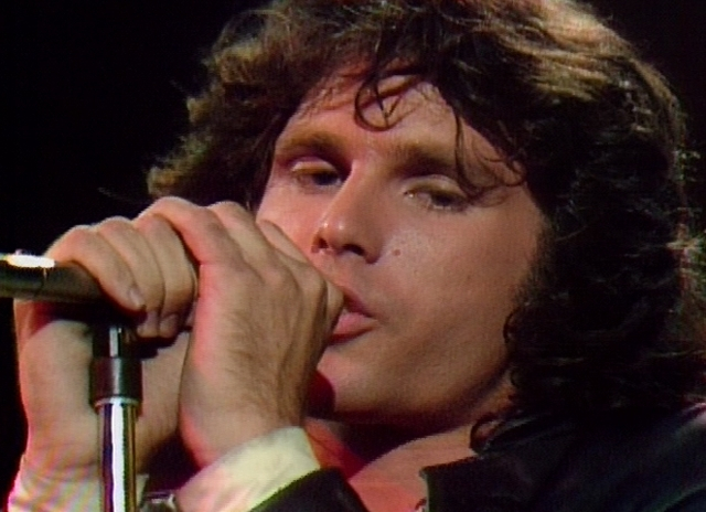 Si se presta atención se escuchará dos veces la voz de Jim Morrison en 'Raiders on the storm'