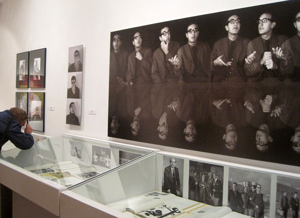 Documentos y libros sobre Claraboya. © Fotografía: E. Otero.