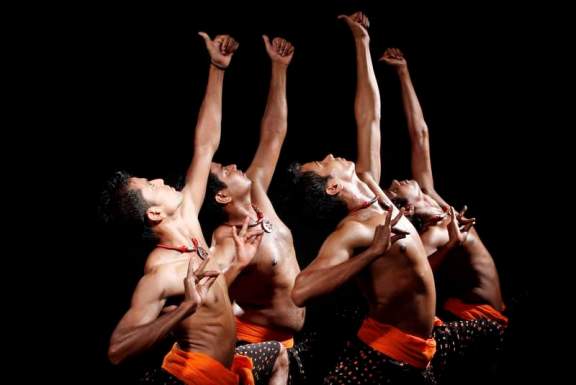 Compañía Anil Panchal Dance Group.