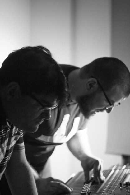 Notone (izquierda) y Genzo P. en un ensayo del grupo Fibonacci. © Fotografía: Pedro Matos.