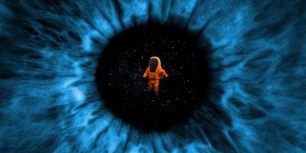 Fotograma de la película documental "The visit", de Michael Madsen.