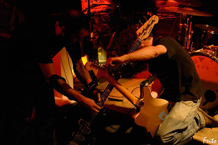 dUAS sEMI cOLCHEIAS iNVERTIDAS en directo. Fotografía: Feito.