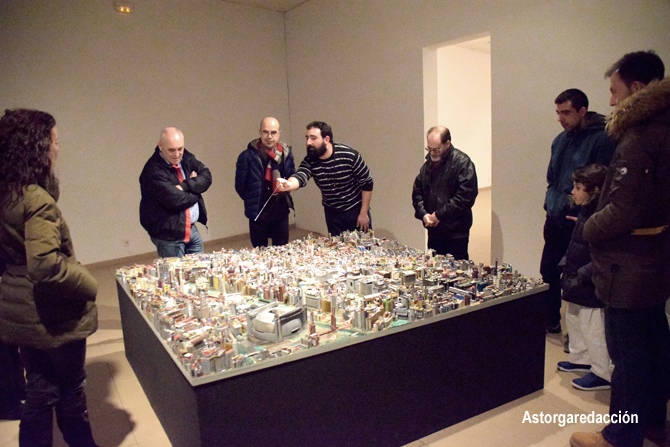 Exposición de Sebastián Román. Sala Provincia. © Fotografía: Eloy Rubio Carro.