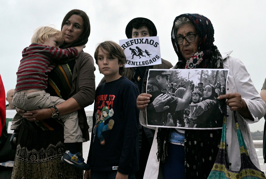 Llegada de refugiados a Asturias en septiembre de 2015. © Fotografía: Javier Bauluz.