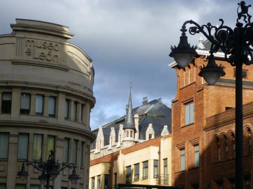 Museo de León, en la Plaza de Santo Domingo (León).