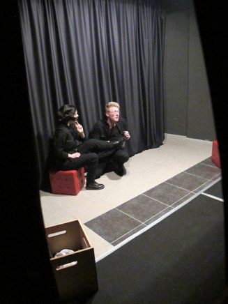 Acéfalo Narciso Teatro. Con Andrea Soto y Manuel Ortega.