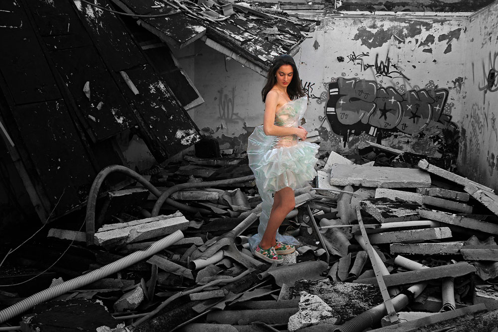 "Fragiledad", una de las piezas nuevas de la colección de Esther Calzado. La fotografía es de Peio García.