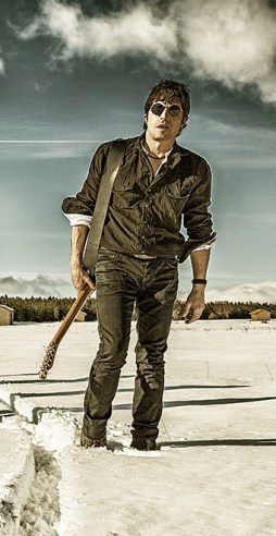 Gonzalo Ordás. Fotografía promocional. Cortesía de Delta Galgos. 