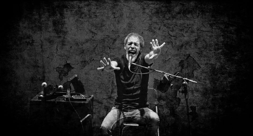 Neønymus. Actuación en el Teatro Principal de Burgos. Fotografía: Alberto Uyarra.