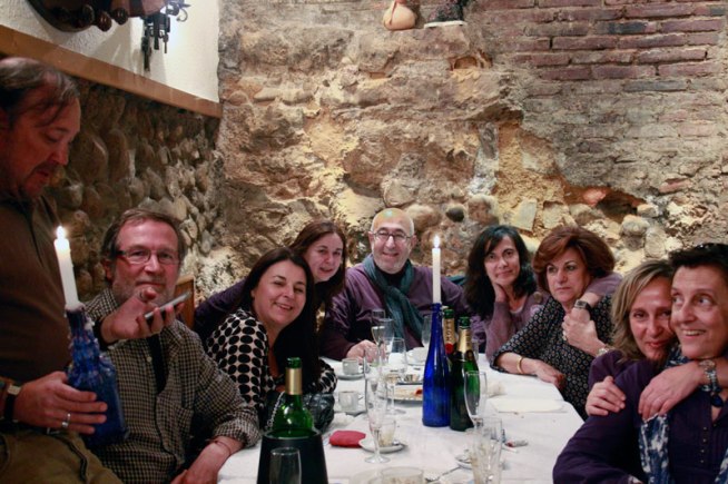 Manuel Jular con su compañera, Toe, sus hijas Teresa y Cristina, y gente querida.