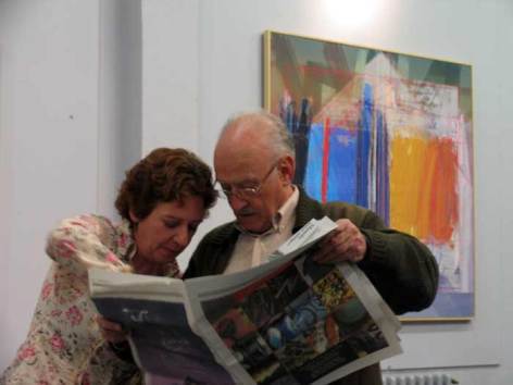 Modesto Llamas en una exposición de Jular.