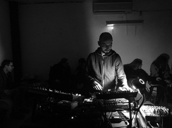 Tangential en directo [UAW/MF, febrero de 2017]. Cortesía del artista.