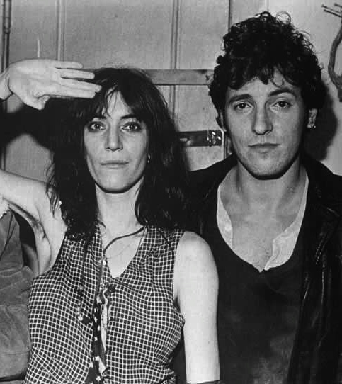 Una de las canciones donadas por el autor a un colega fue el %27Because the night%27%2c que The Boss regaló a Patti Smith hacia 1976..jpg