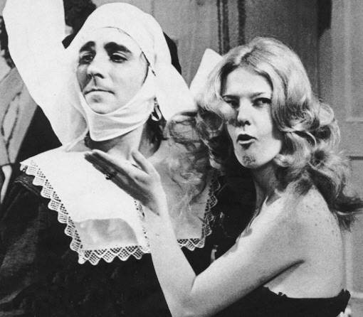 A Keith Moon le resultaba imposible dejar de ser un burlón desbocado.jpg